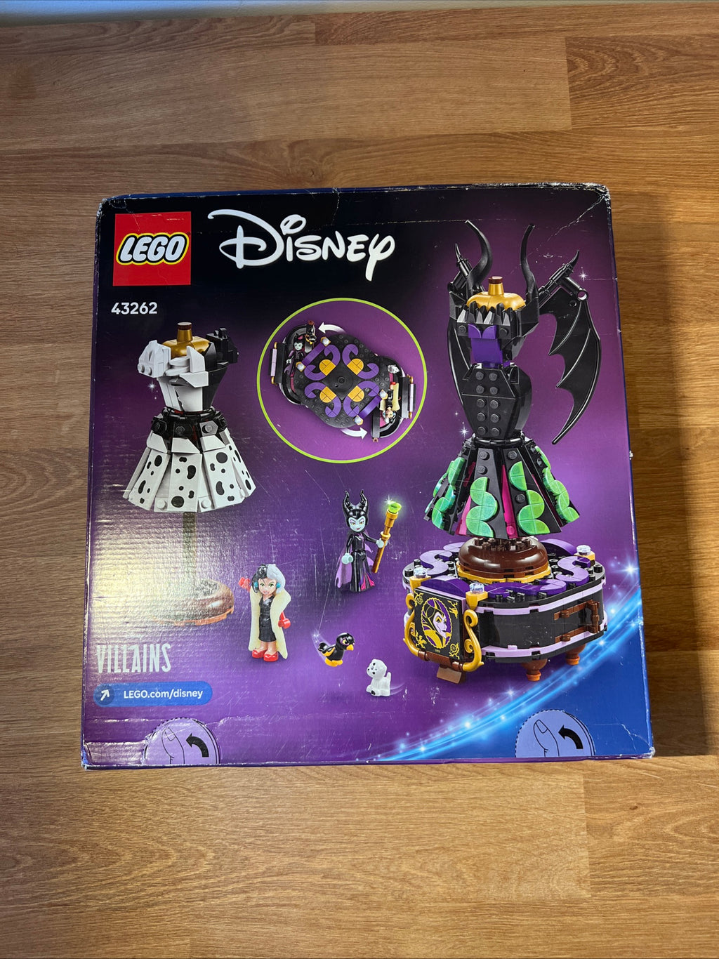 Lego Disney - Maleficent & Cruella De Vil's Dresses
