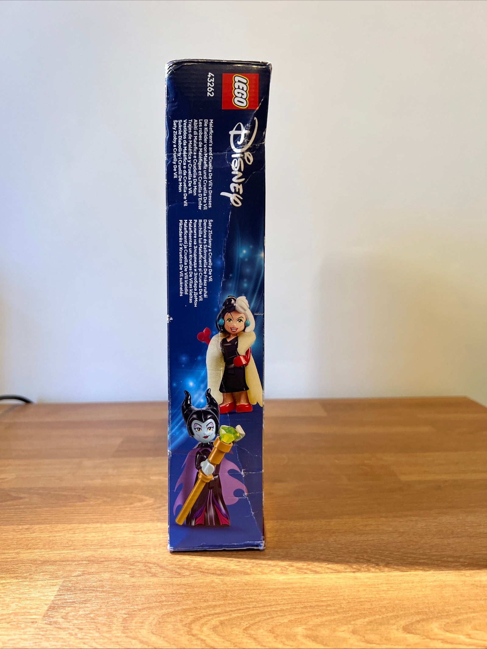 Lego Disney - Maleficent & Cruella De Vil's Dresses