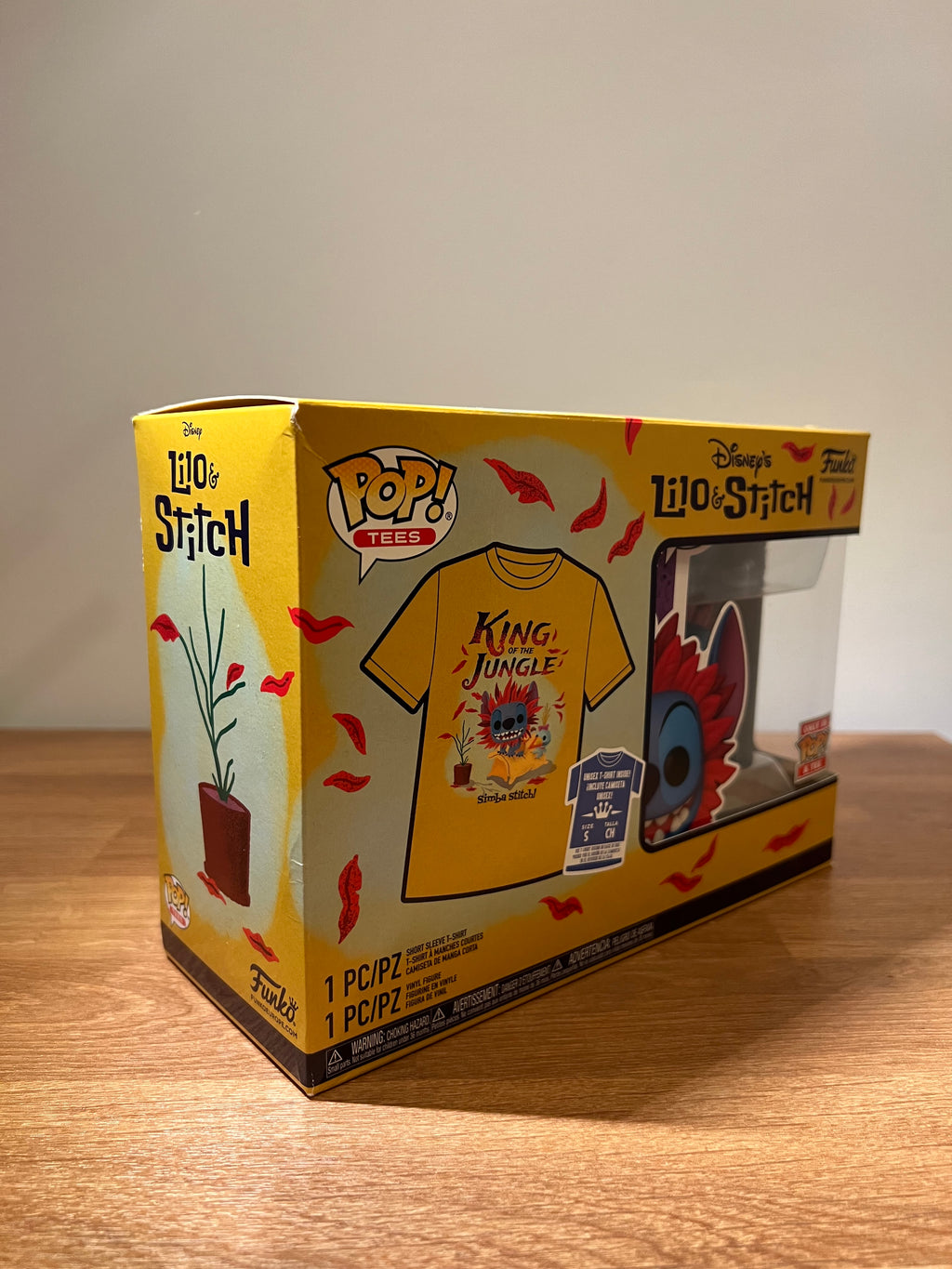 Funko Pop & Tee - Disney: Lilo & Stitch King of the Jungle - T-Shirt (Small)